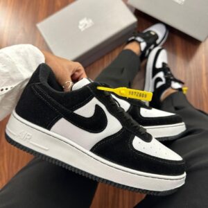 Nike AF1 Preto Camurça