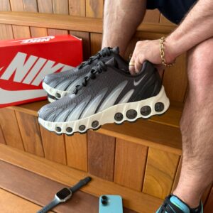 Nike Air MAX Dn8