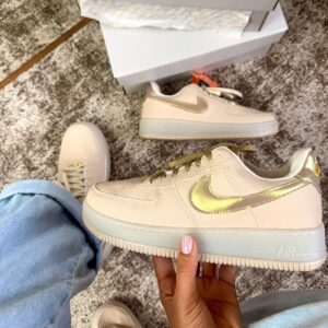 Nike Croco Areia Dourado