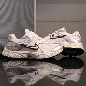 Nike V5 RNR Feminino