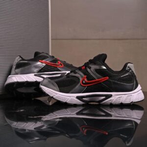 Nike V5 RNR Masculino