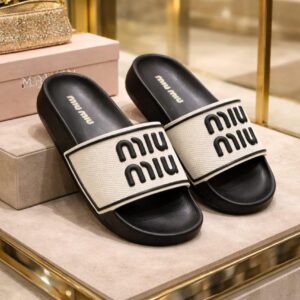 Chinelo Miu Miu Premium