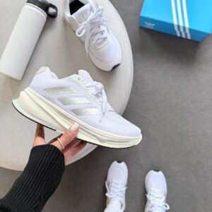 Tênis Nike Branco /Prata