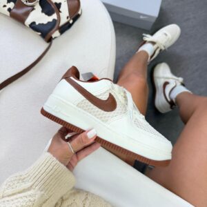 Tênis AF1 Off Caramelo Tela Casual Premium Feminino