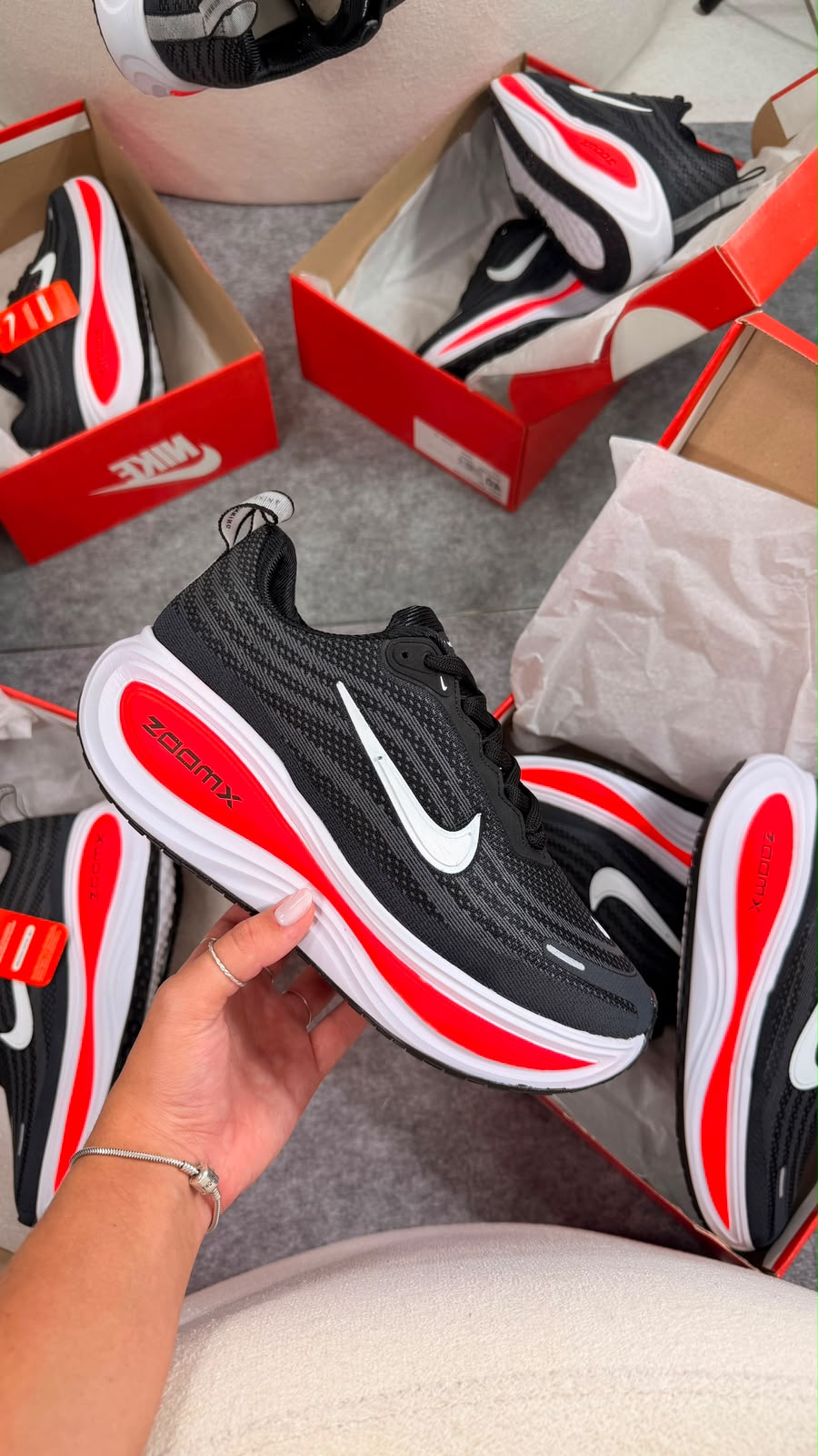 Nike Vomero Plus